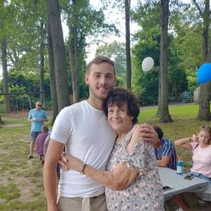 Meet your Posher, Lila